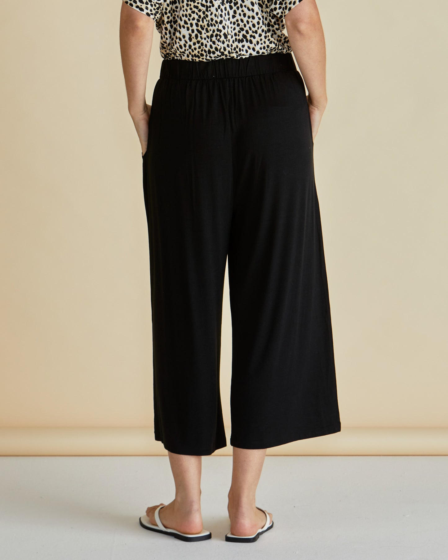 Betty Basics Crystal Crop Jogger | Black