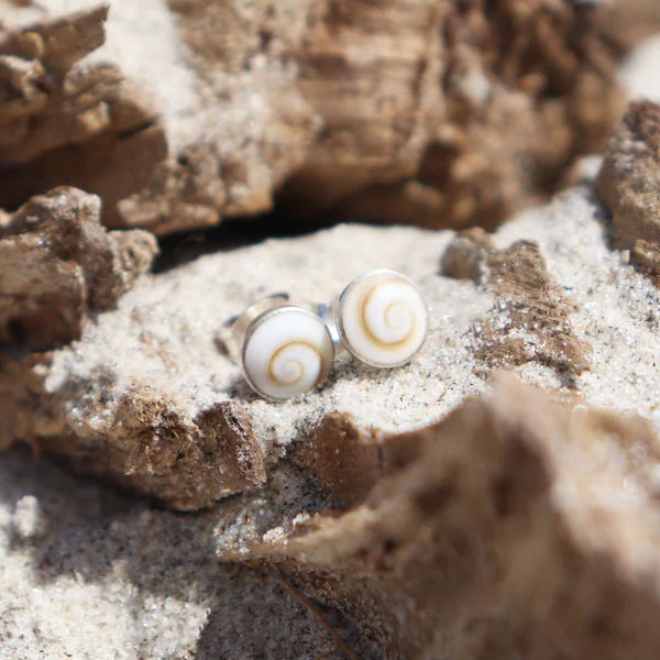 Little Taonga Cats Eye Stud Earrings