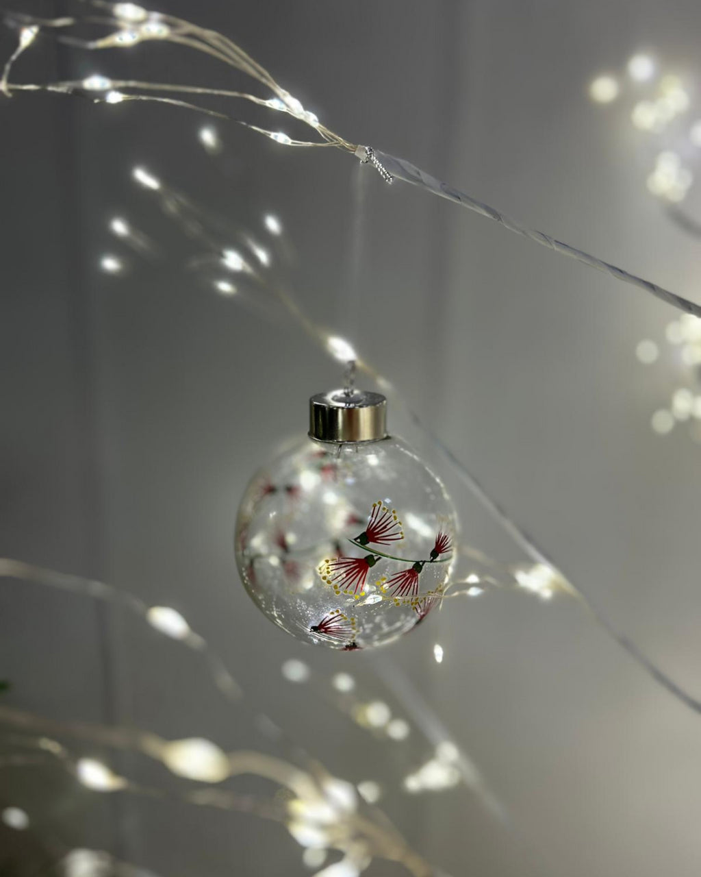 Stellar Lights Pohutukawa Glass Bauble