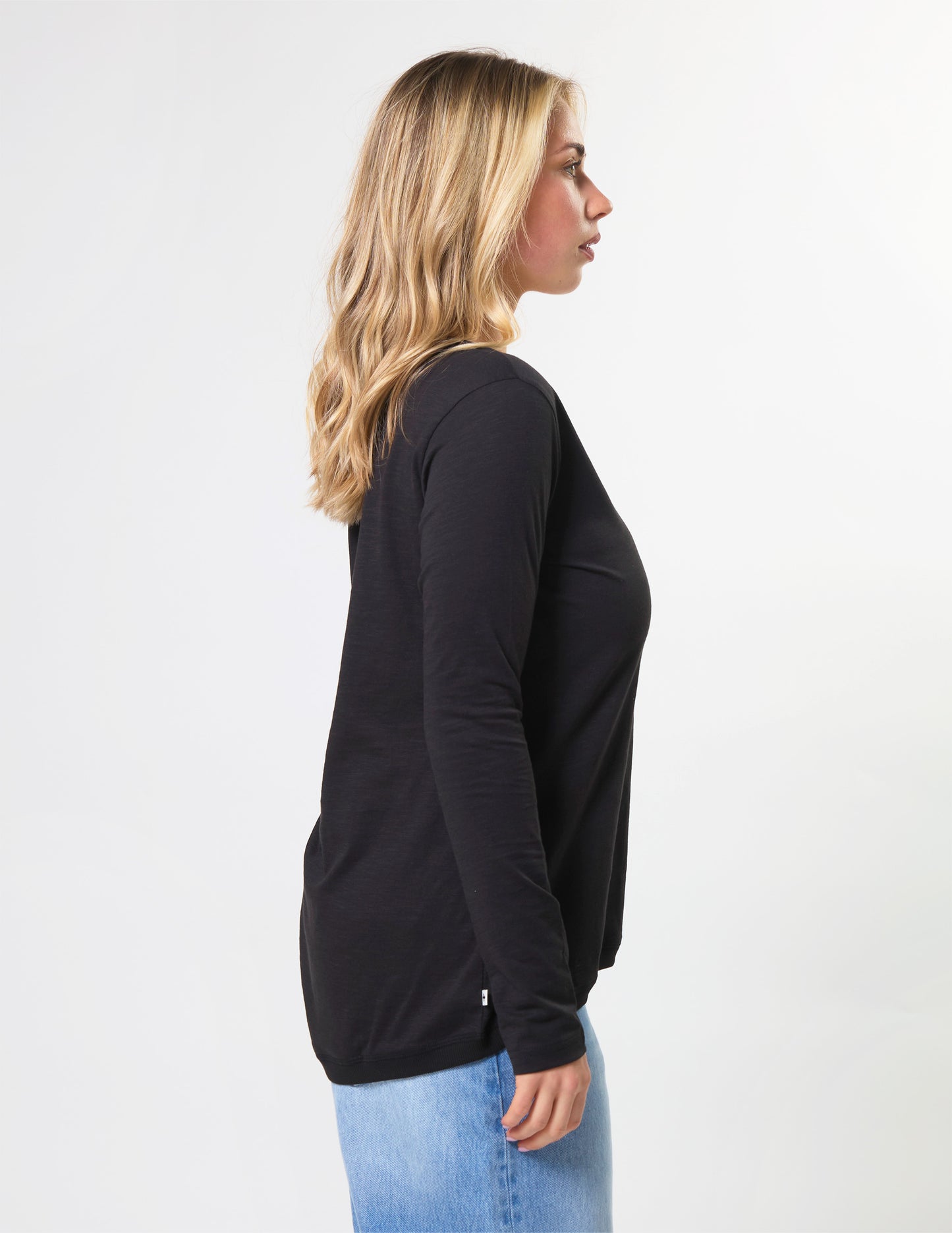 Stella + Gemma Parker V Top | Black