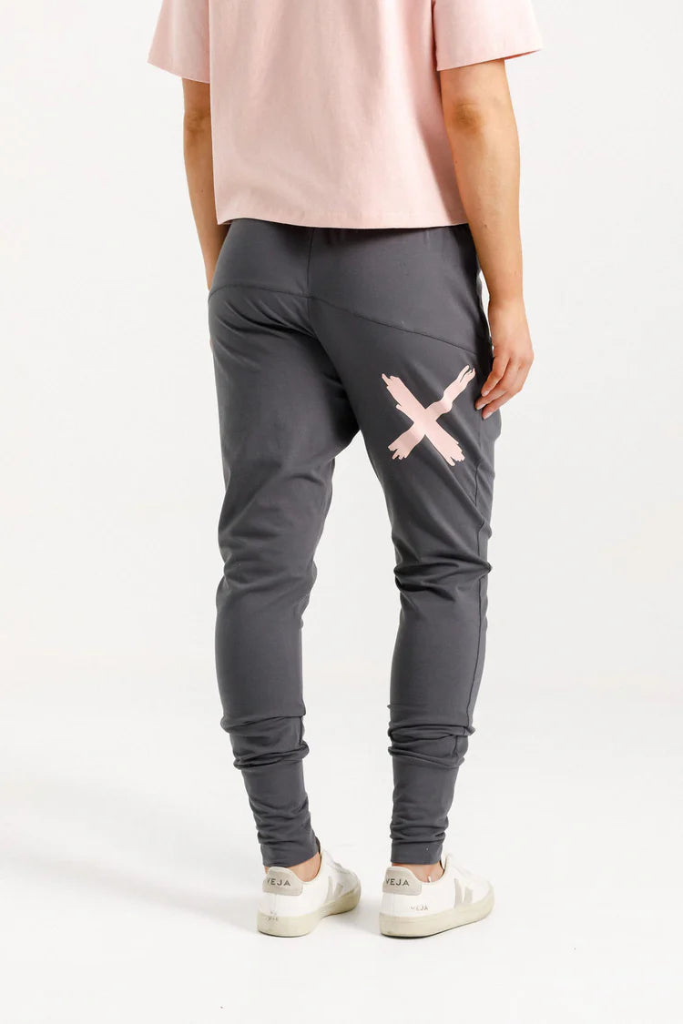 Homelee Apartment Pants | Graphite with Blossom X