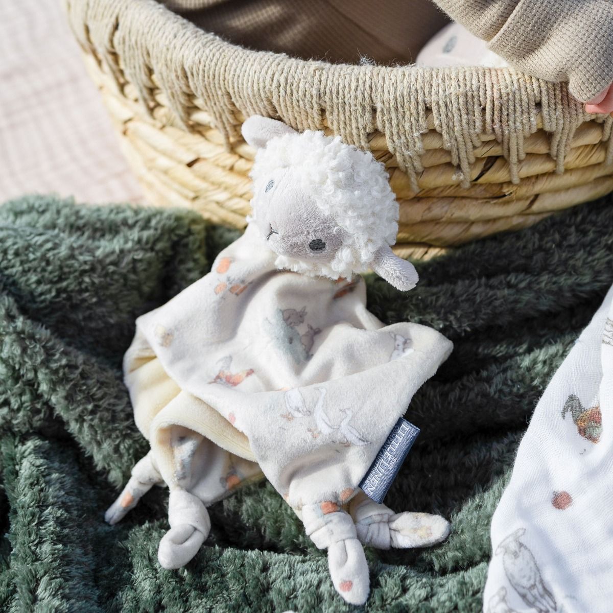 Little Linen Comforter | Farmyard Lamb