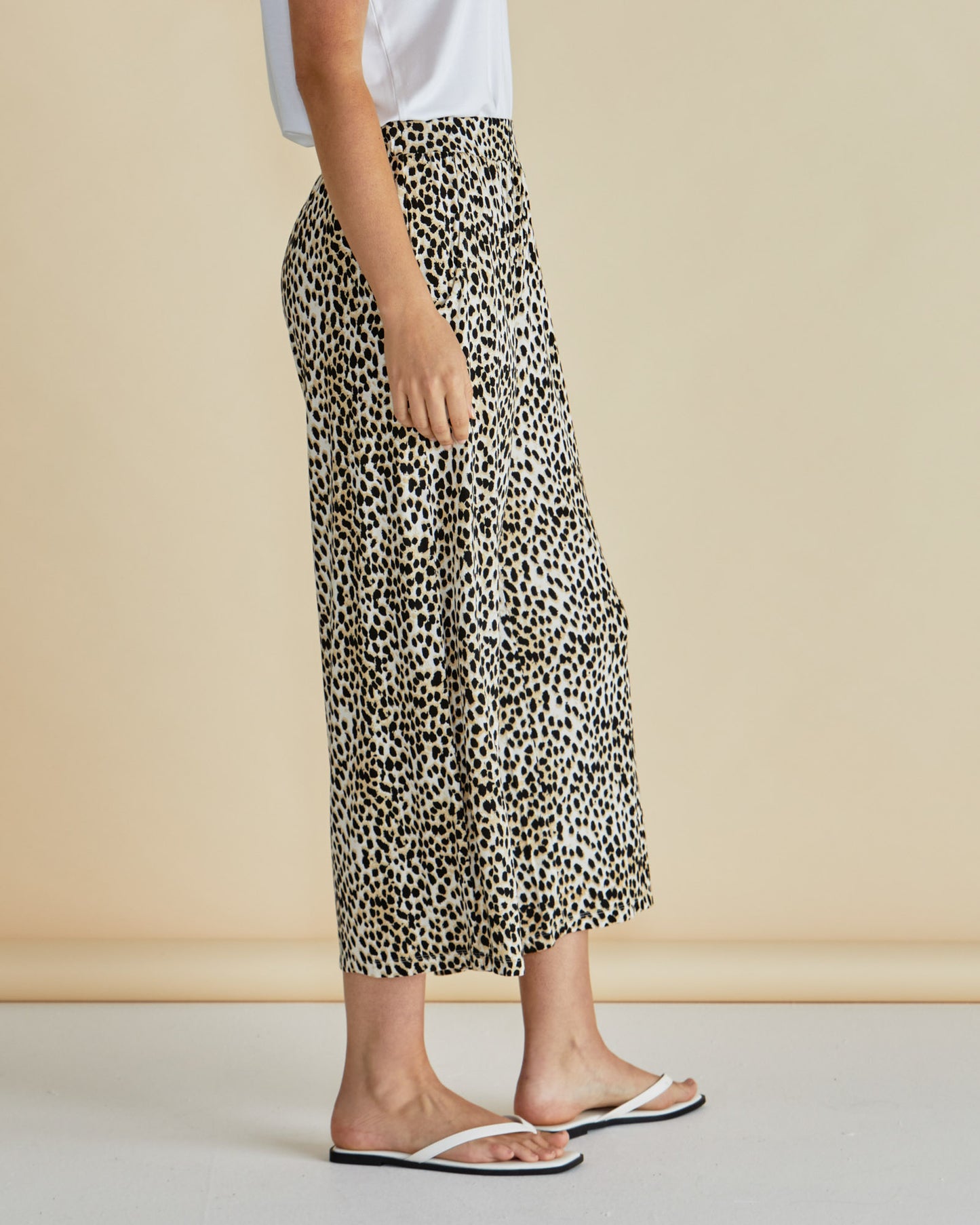 Betty Basics Crystal Crop Jogger | Cheetah