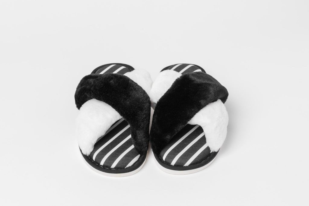 The Goodnight Society Crossover Hotel Slides - Black/White
