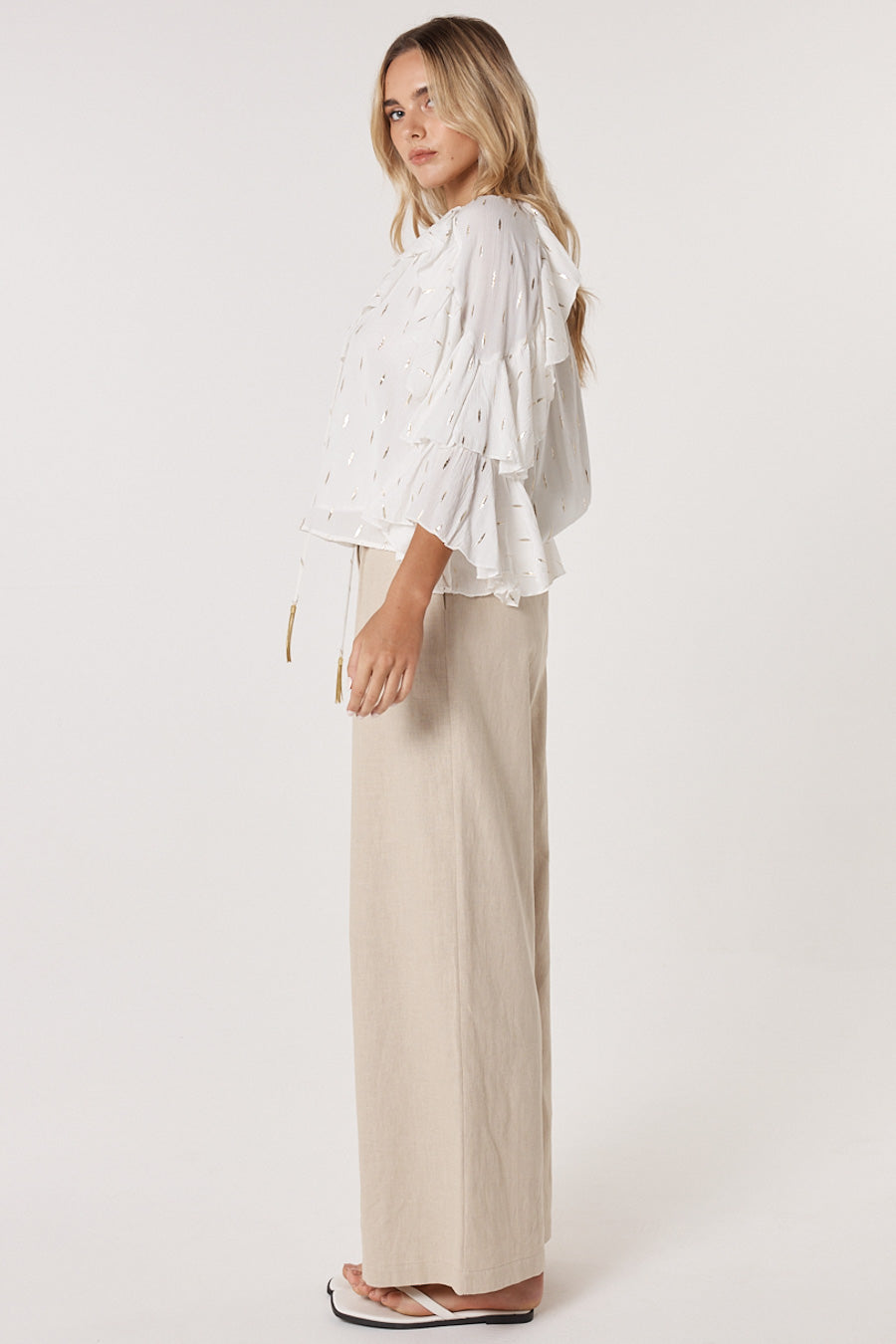 Fate & Becker Delia Ruffle Top | White Gold