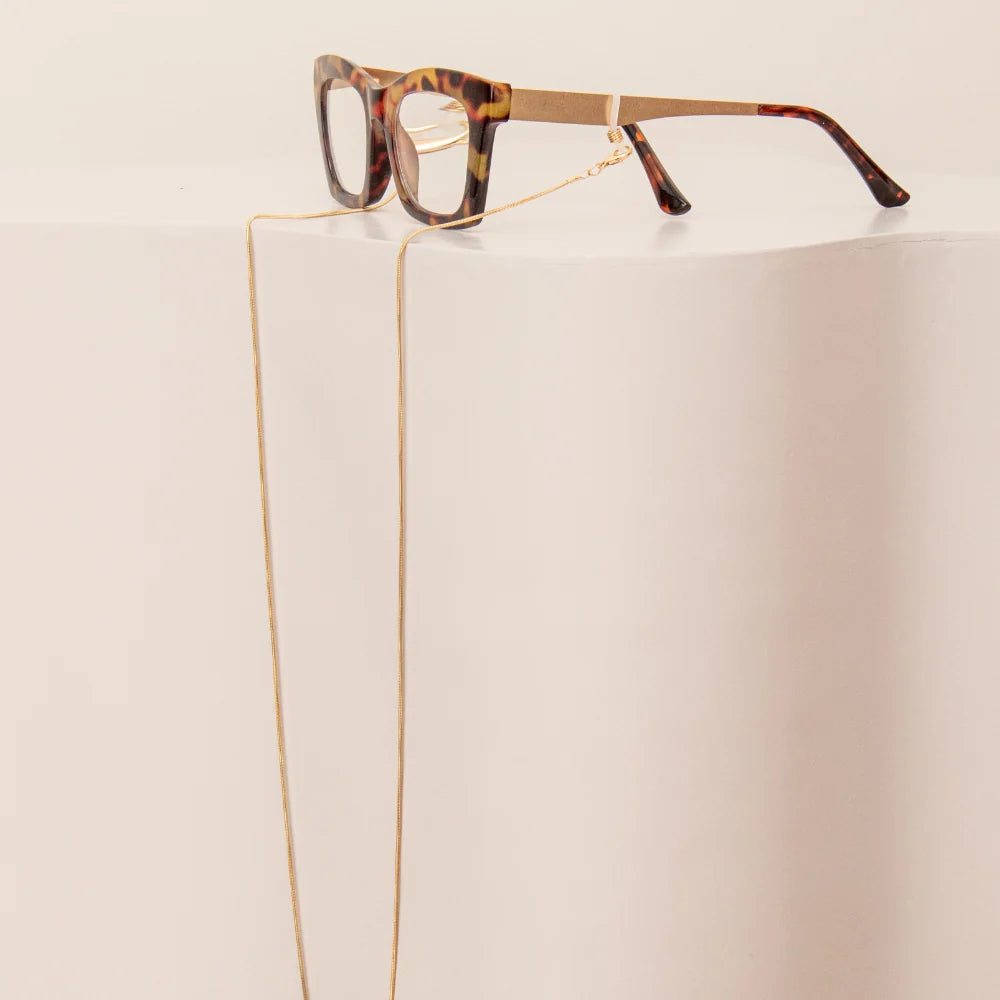 Queen of the Foxes Simple Glasses Chain