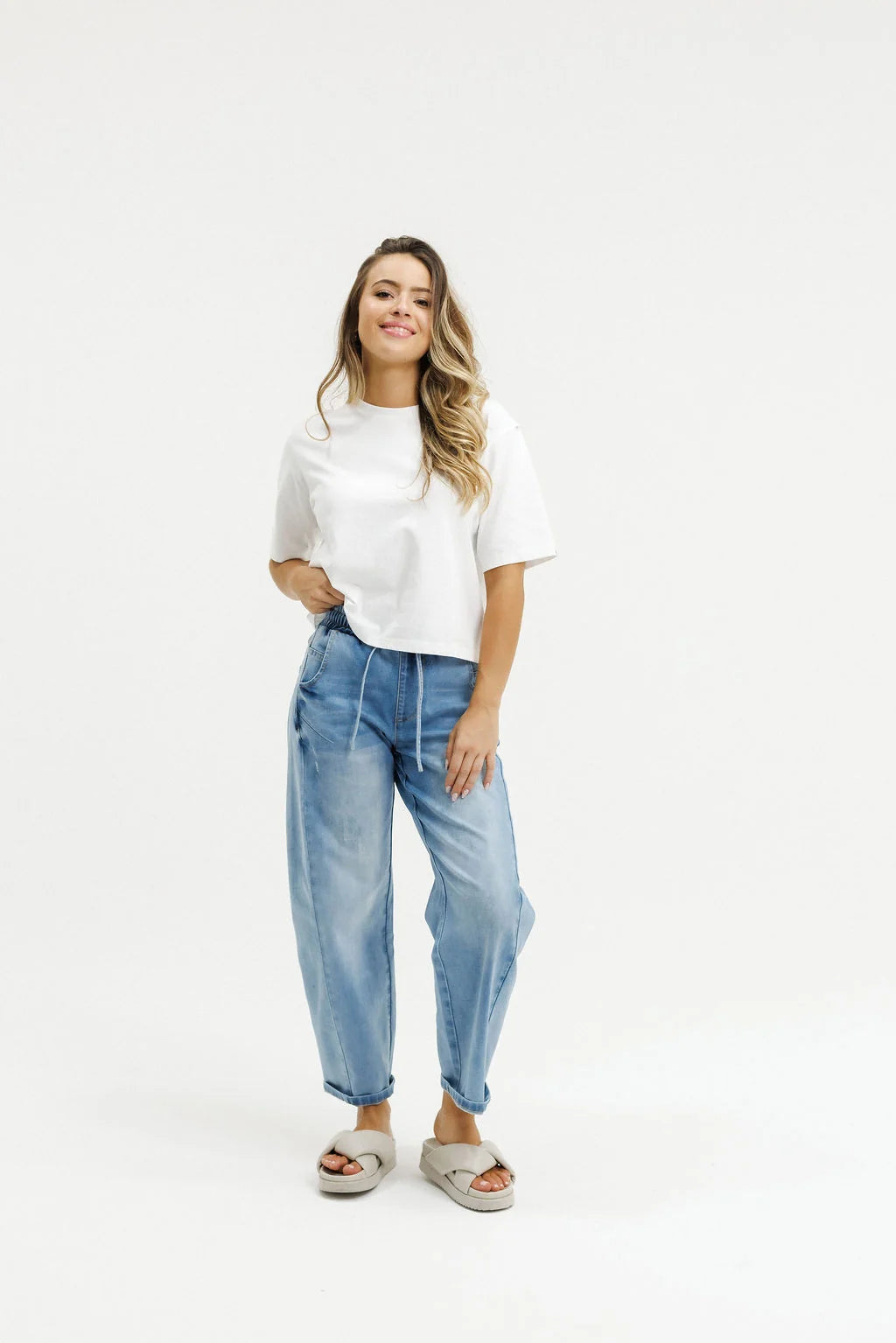 Homelee Barrel Jeans | Sky Wash