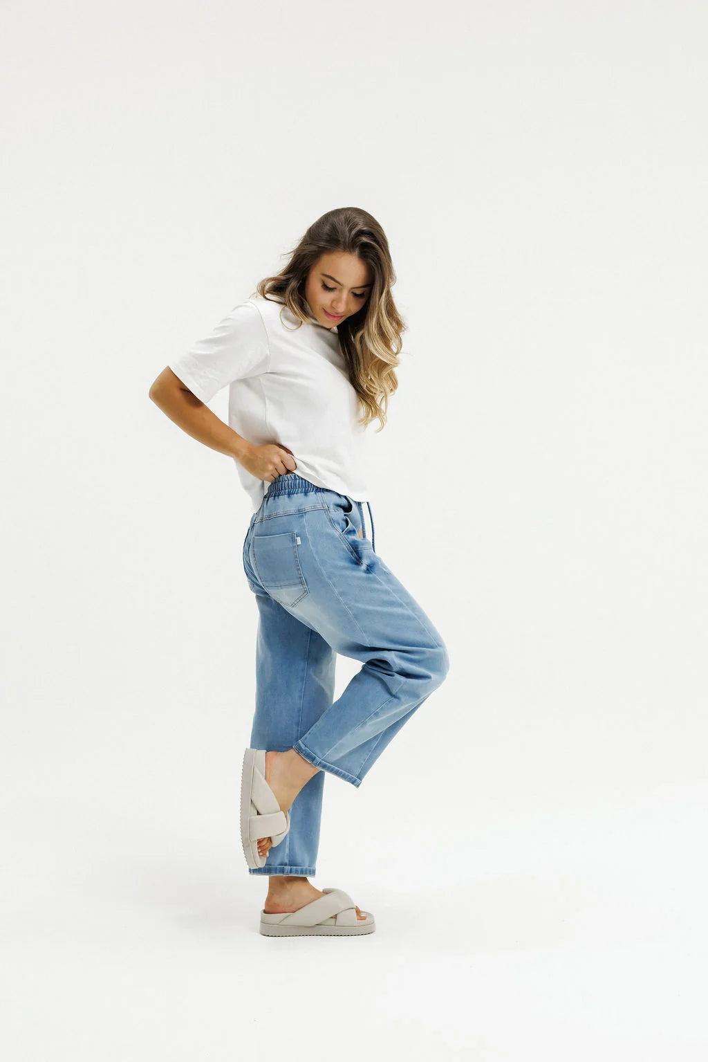 Homelee Barrel Jeans | Sky Wash