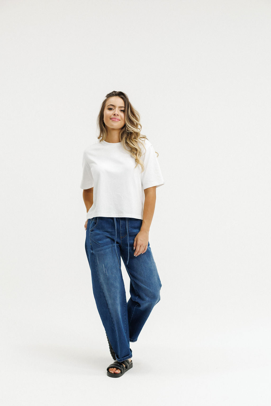 Homelee Barrel Jeans | Blue Wash