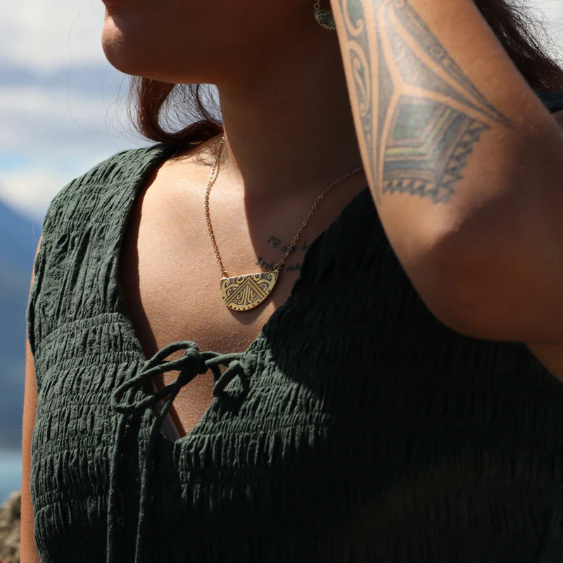 Little Taonga Maunga-nui Breastplate Necklace