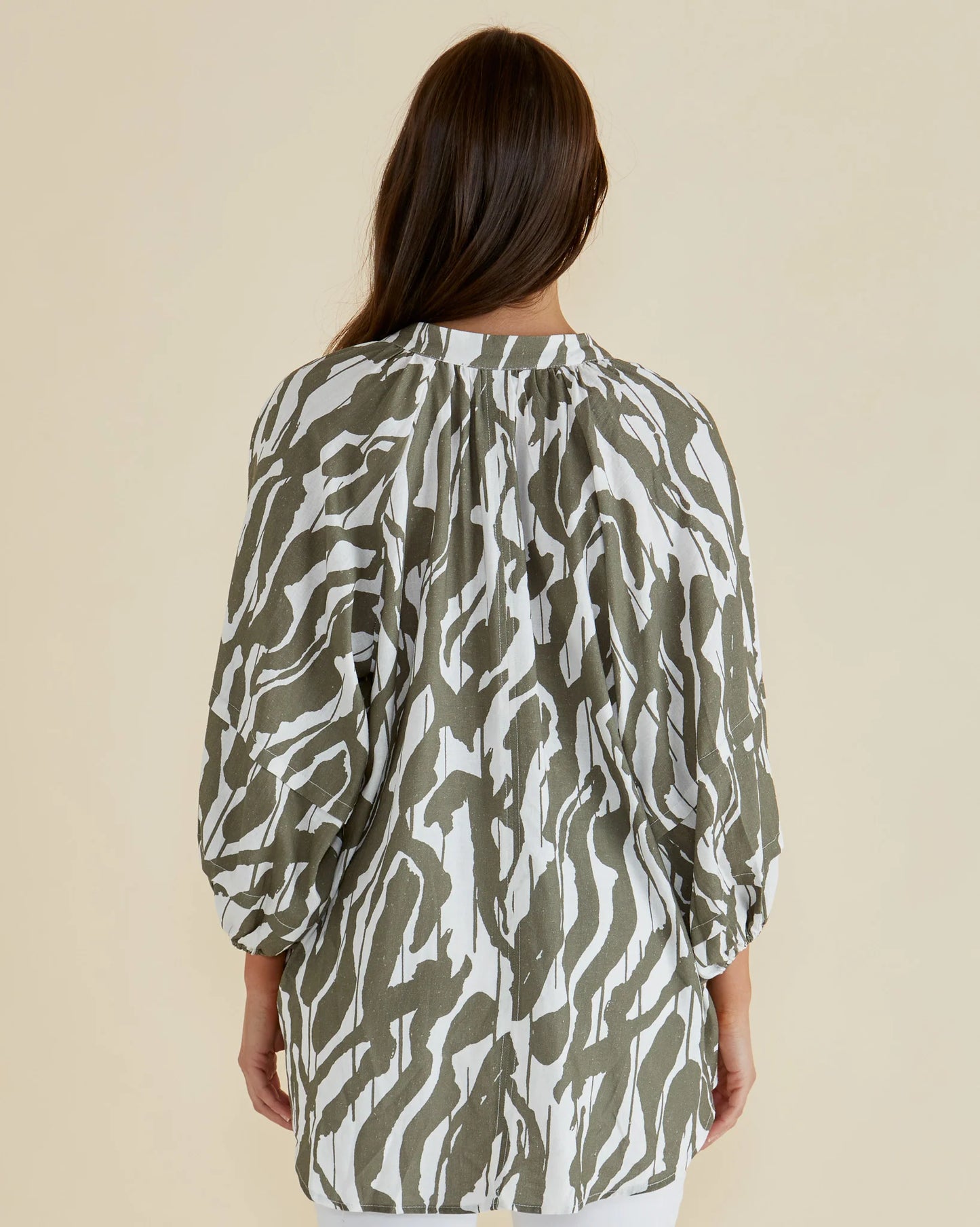 Betty Basics Grazia Blouse | Olive Geometric Print