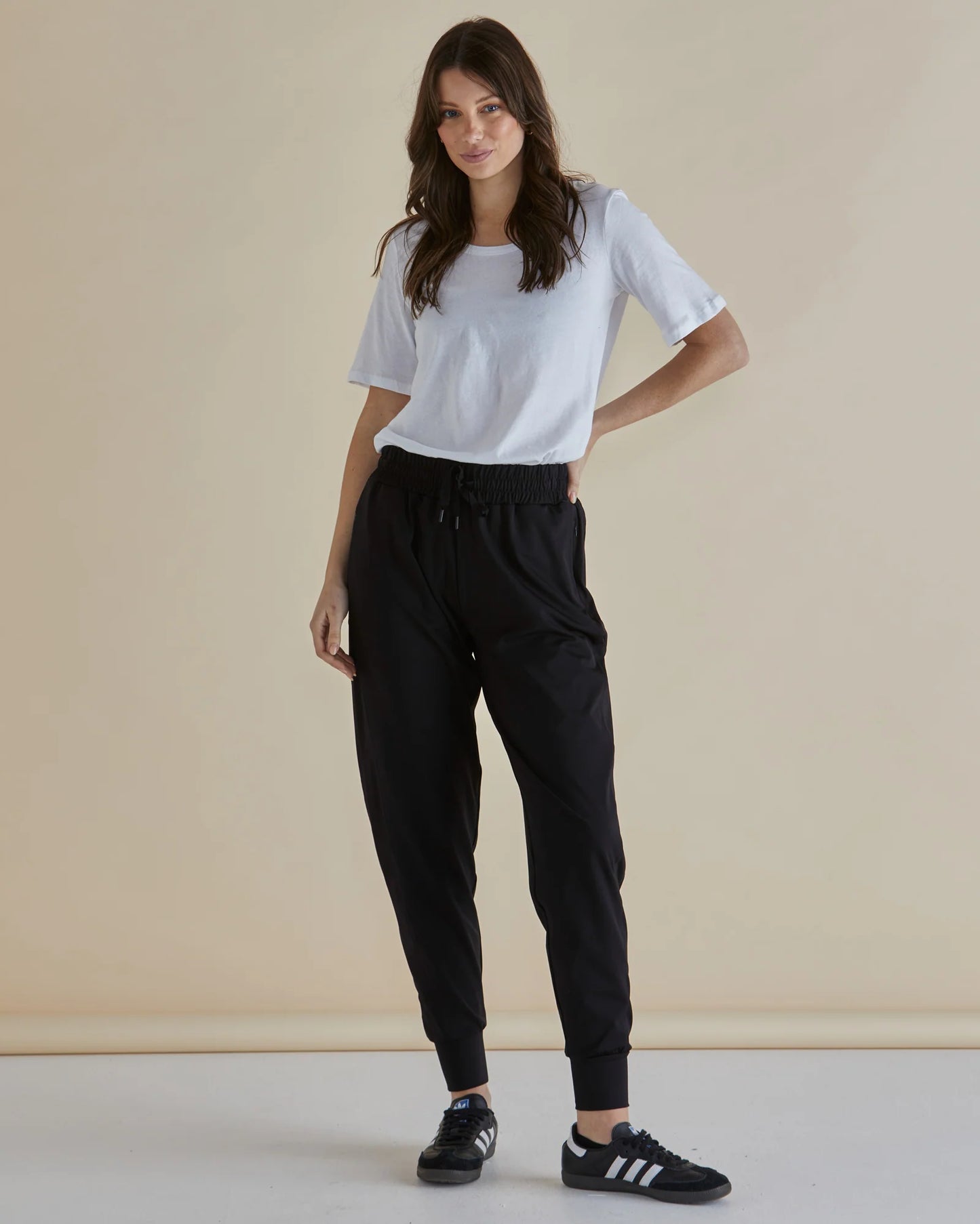 Betty Basics Cara Travel Jogger | Black