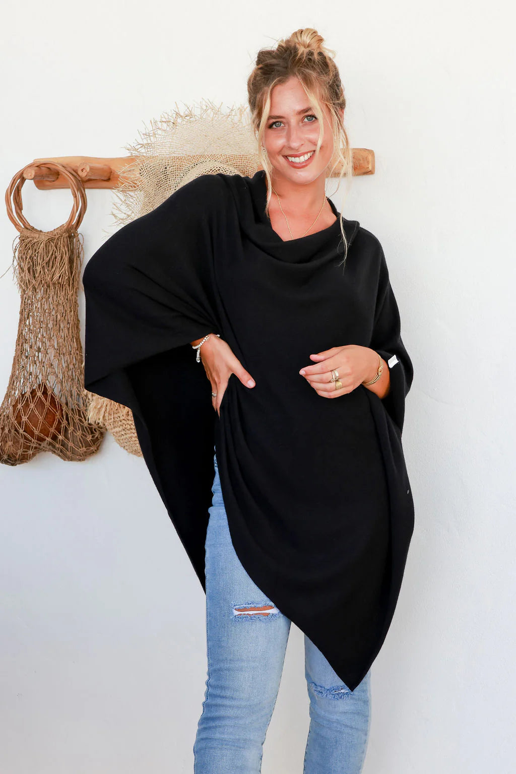 Free Spirit Australia Poncho Scarf | Black