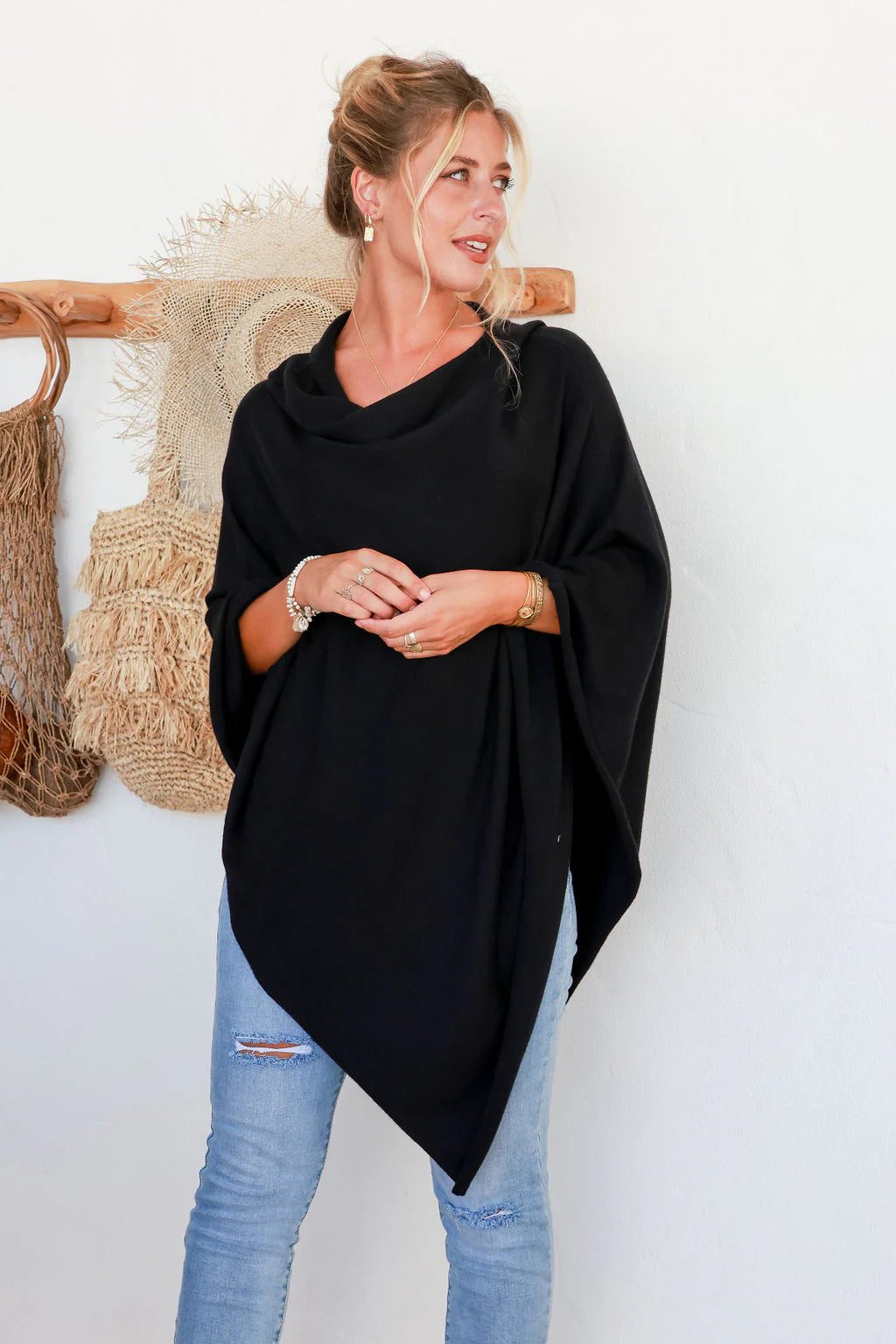 Free Spirit Australia Poncho Scarf | Black