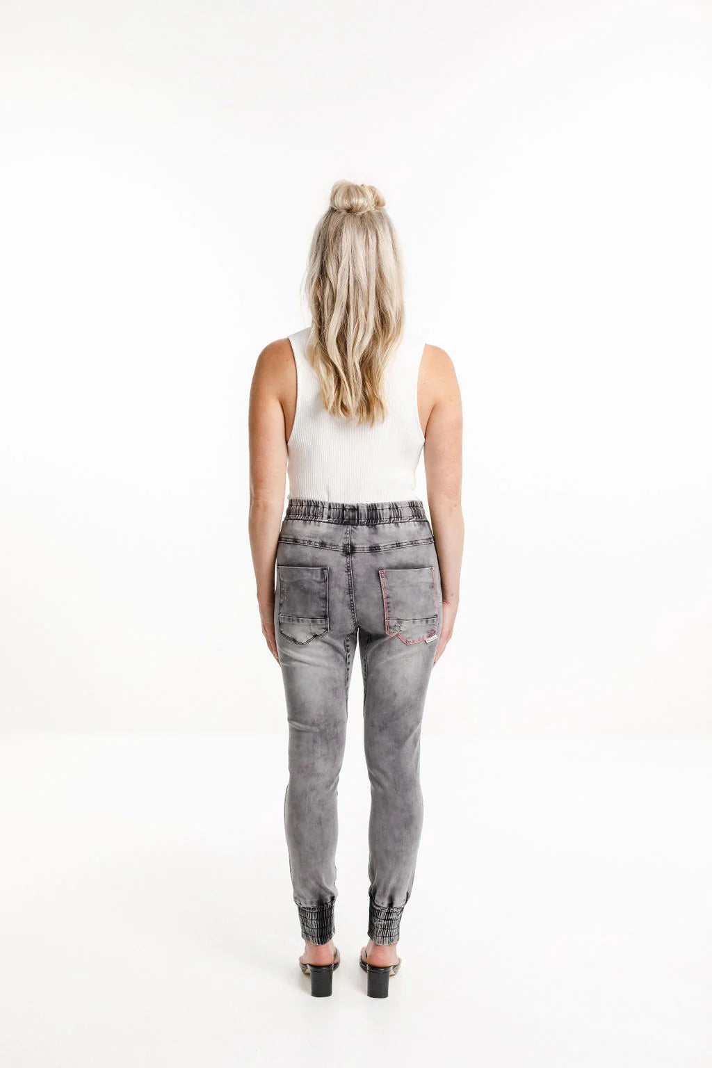 Home-lee Weekender Jeans - Grey Wash