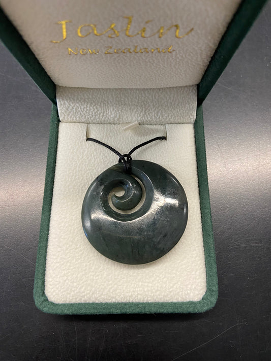 Jaslin Greenstone - Koru Necklace 40mm