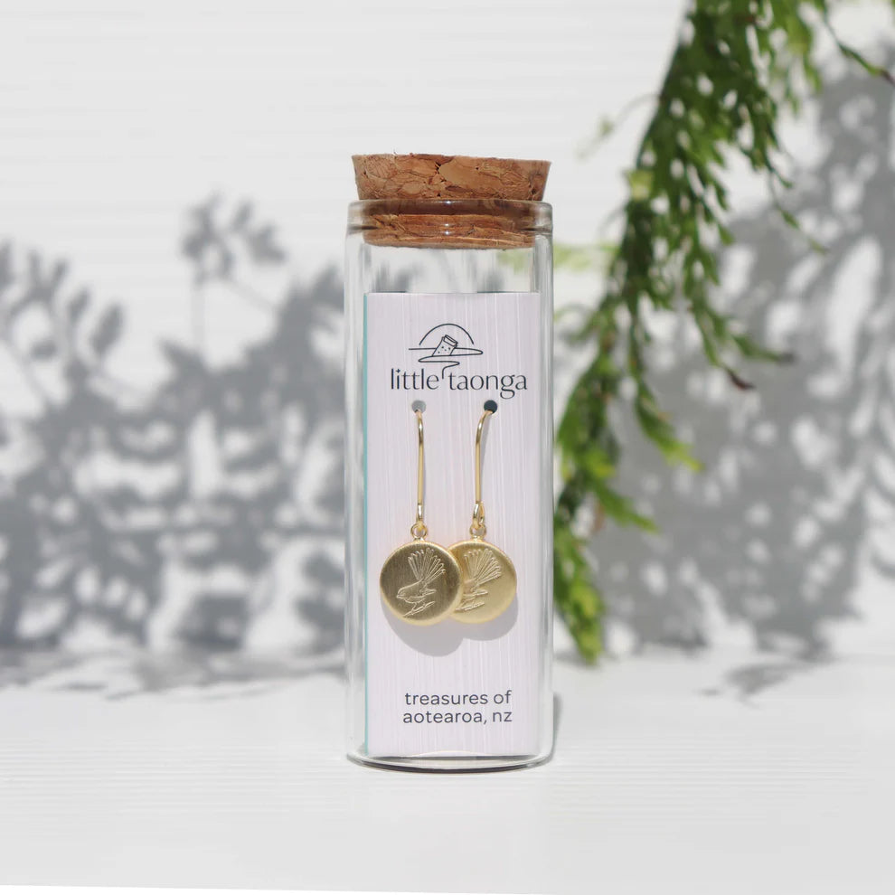 Little Taonga Round Fantail | Necklace or Earrings