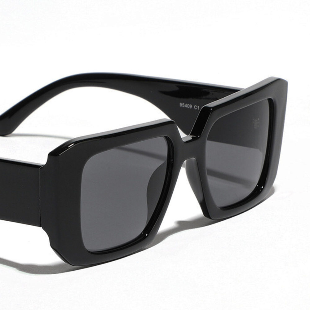 Antigone Sierra Sunglasses | Black