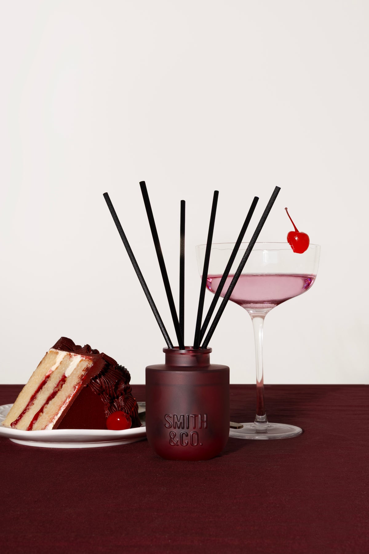 Smith & Co Festive Diffuser 100ml - Maraschino Cherry