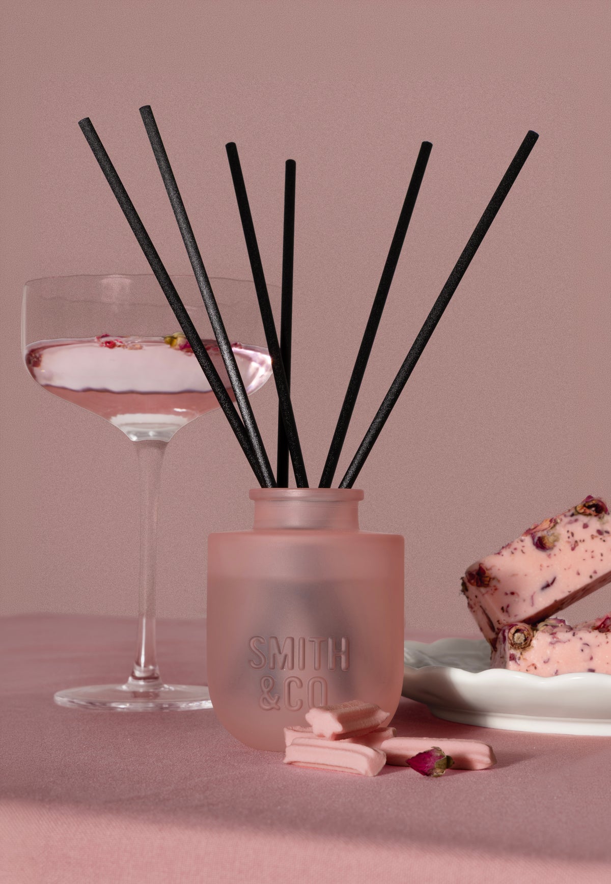 Smith & Co Festive Diffuser 100ml - Rose Nougat
