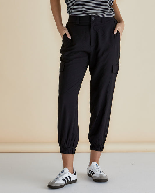 Betty Basics Adrianna Jogger | Black