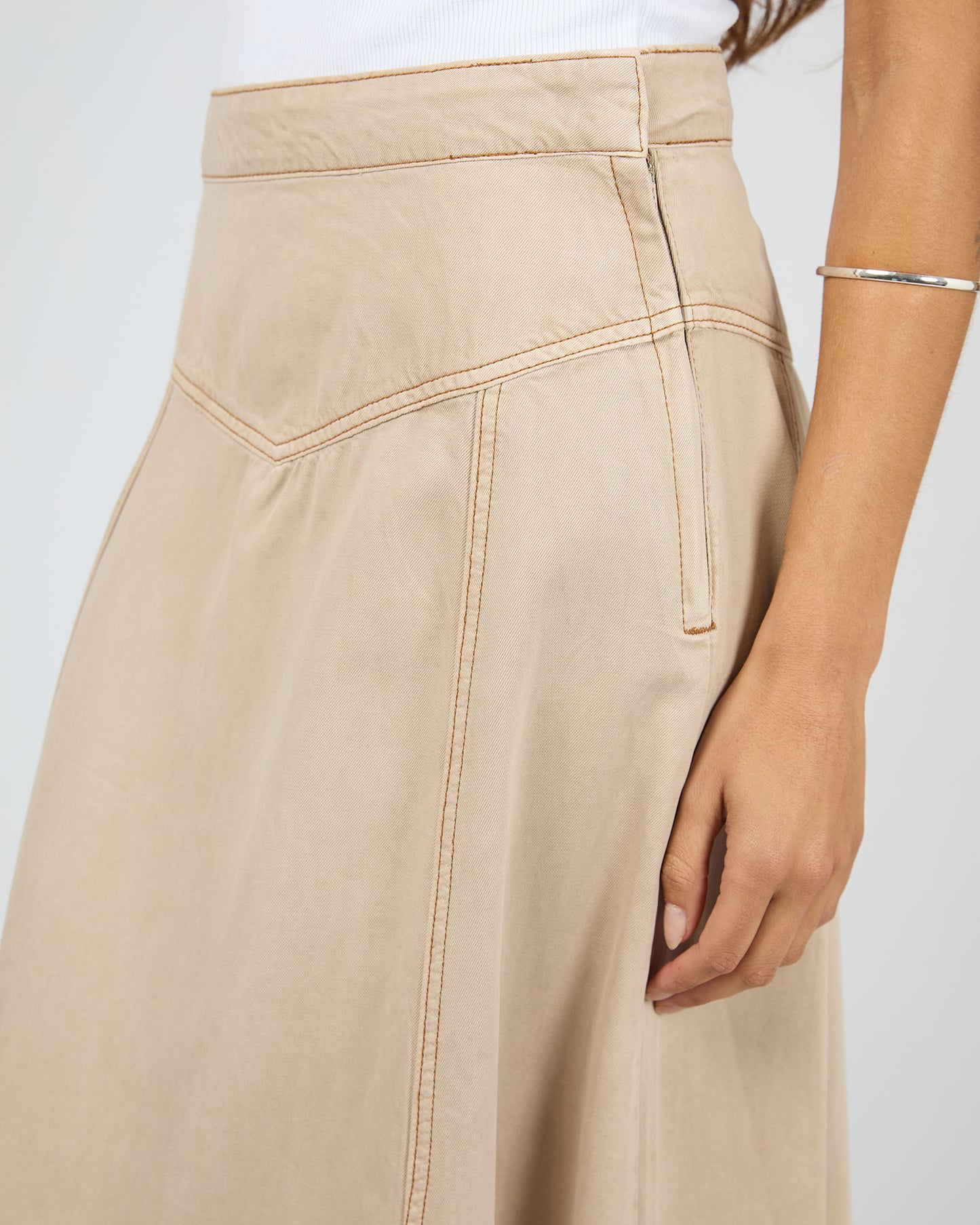 Silent Theory Cove Maxi Skirt | Beige