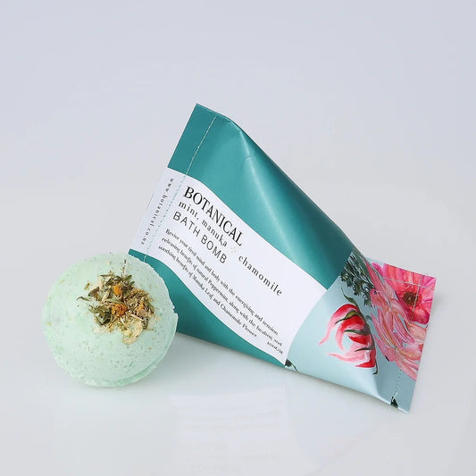 Botanical New Zealand Bath Bomb - Mint, Manuka & Chamomile