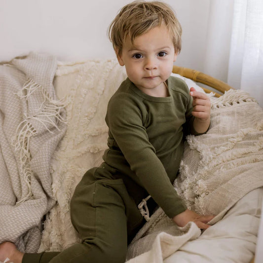 Hello Poppett Lightweight Lounge Set | Moss