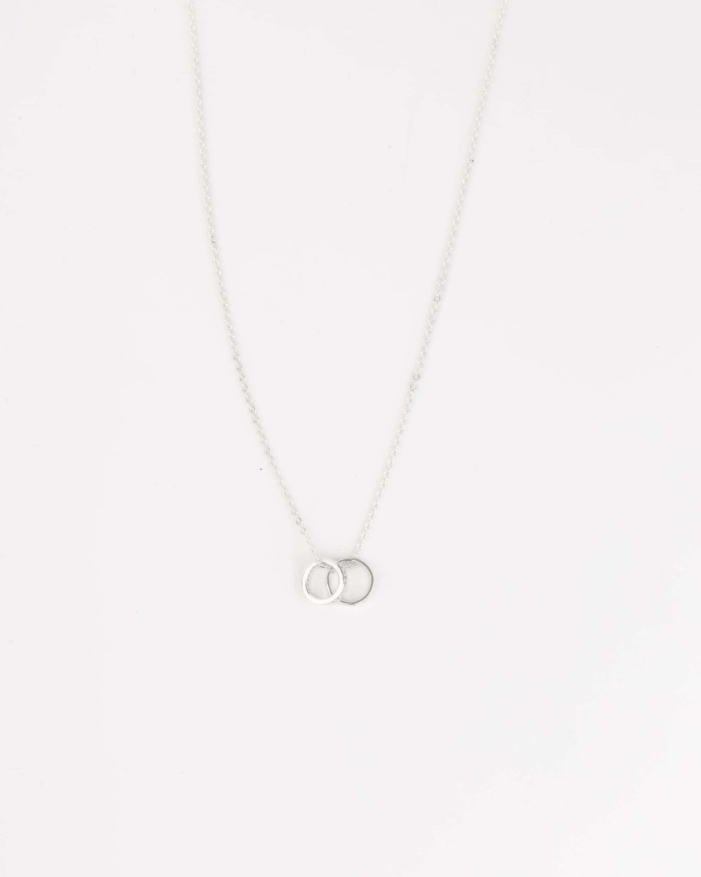 Stilen Kaia Necklace