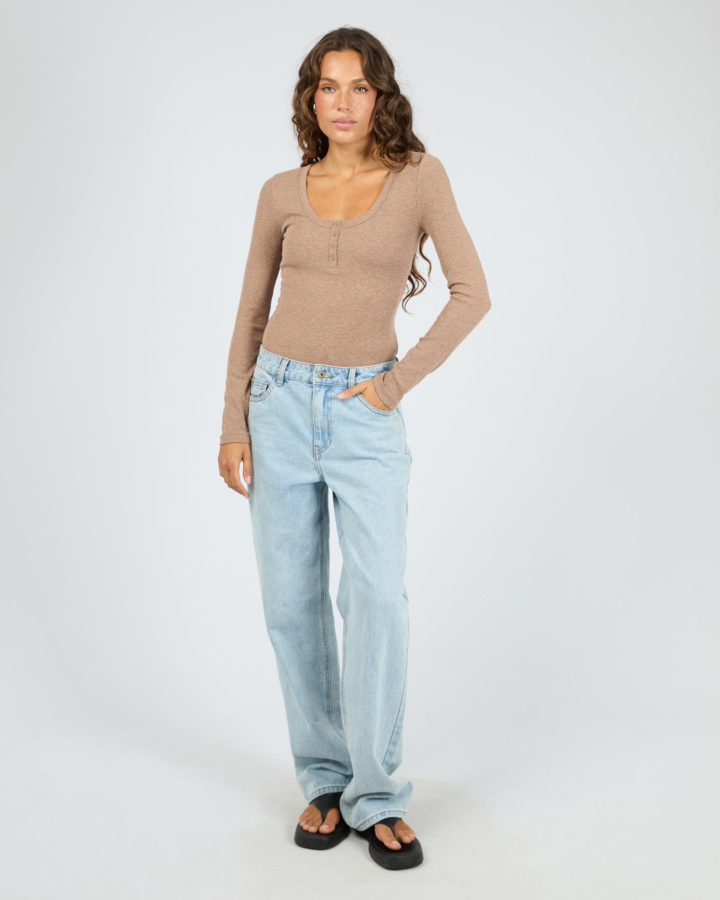 Silent Theory Sia Rib Long Sleeve Top | Brown