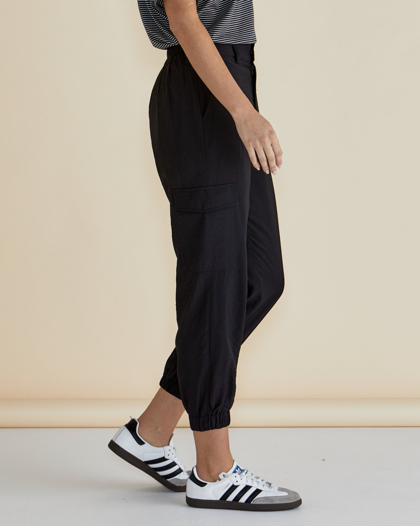 Betty Basics Adrianna Jogger | Black