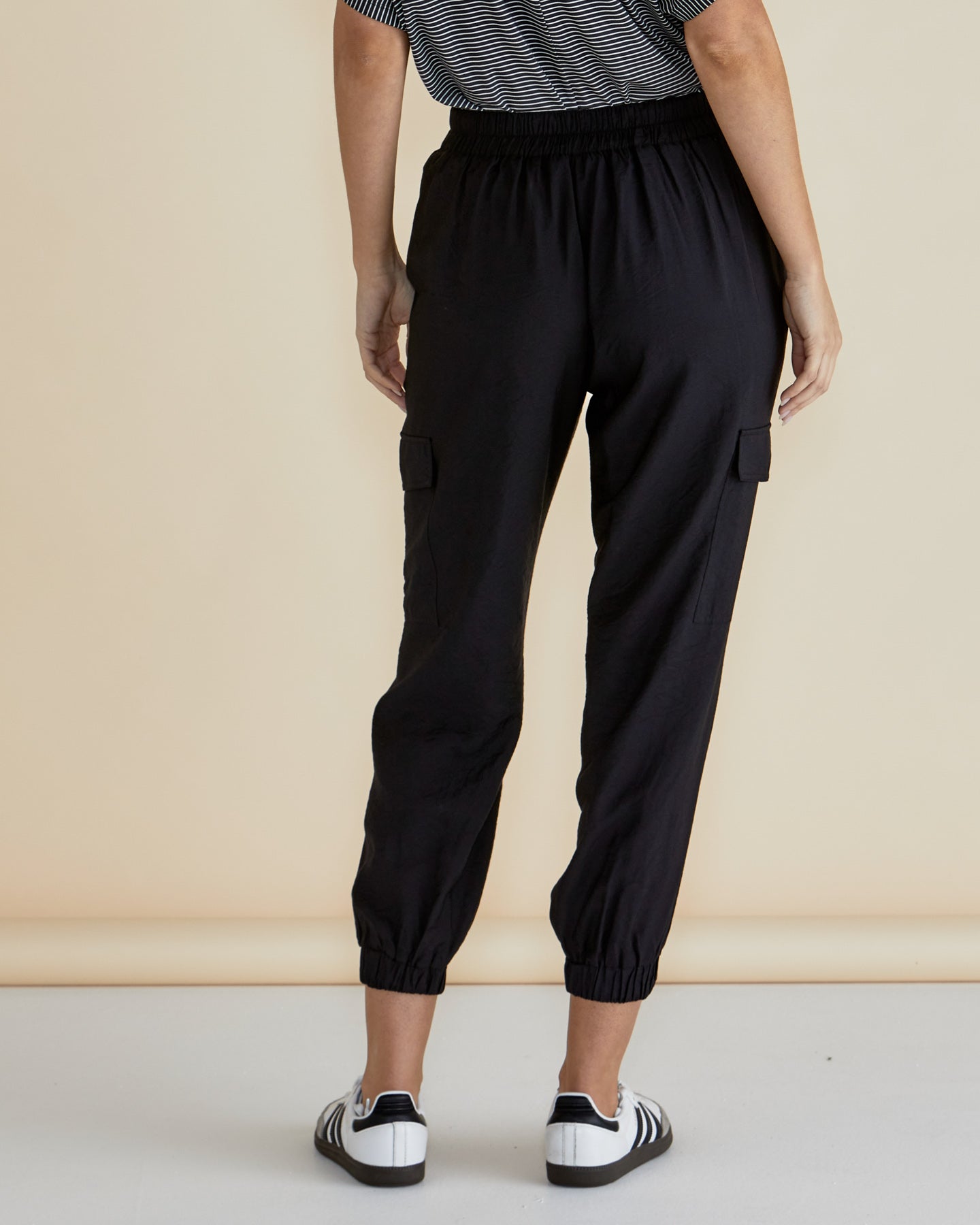 Betty Basics Adrianna Jogger | Black